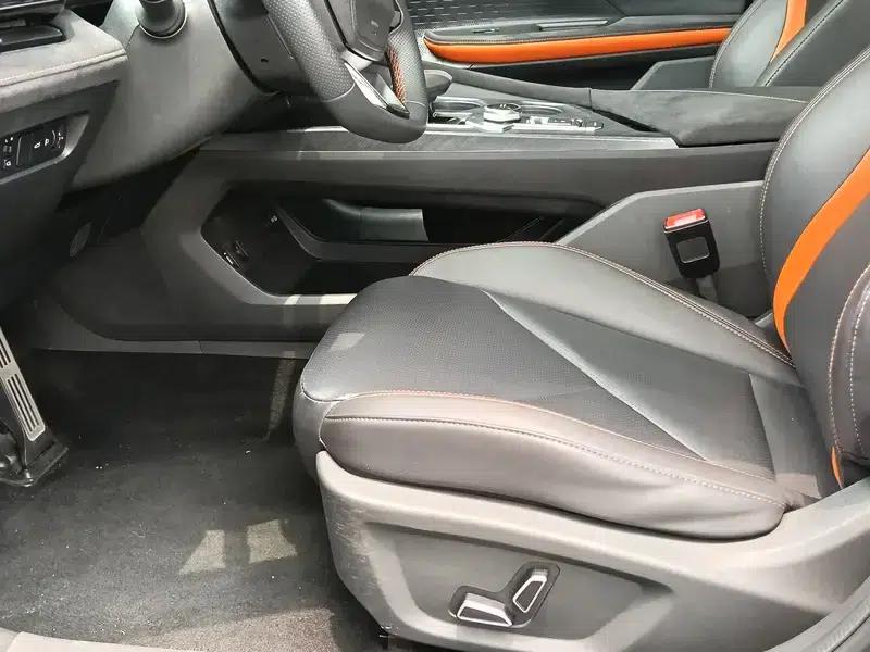 Changan UNI-V 2022 1.5T Sport Edition — миниатюра 16