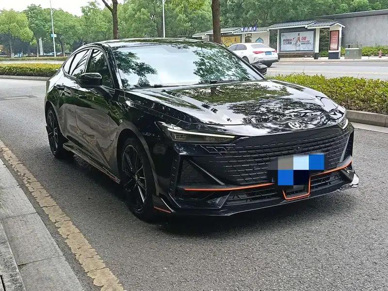 Changan UNI-V 2022 1.5T Sport Edition — миниатюра 3