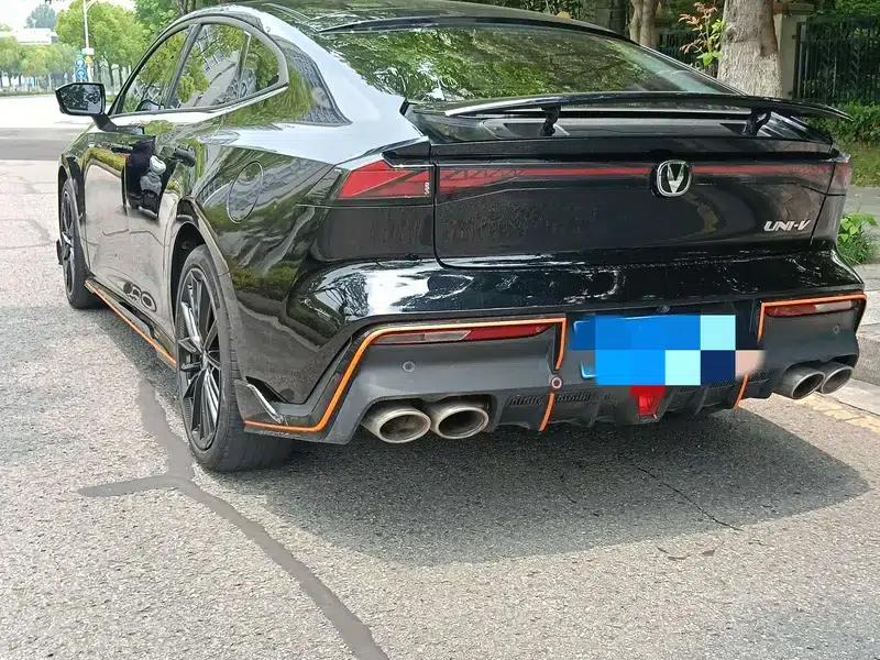 Changan UNI-V 2022 1.5T Sport Edition — миниатюра 4