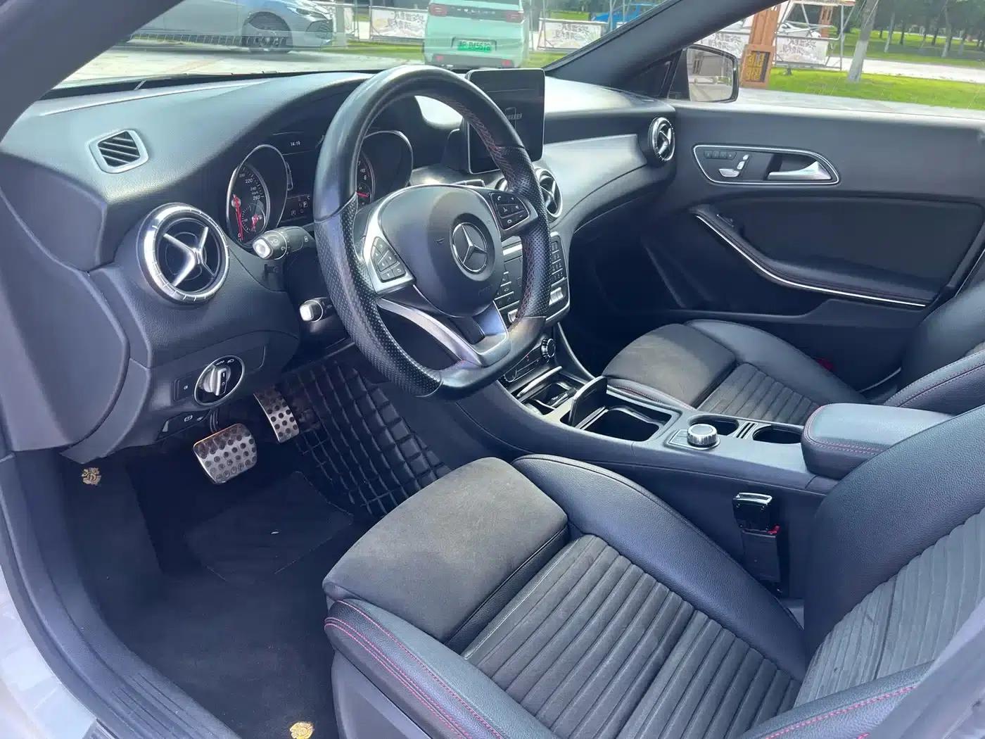 Imported Mercedes-Benz CLA 2016 CLA 220 4MATIC — миниатюра 4