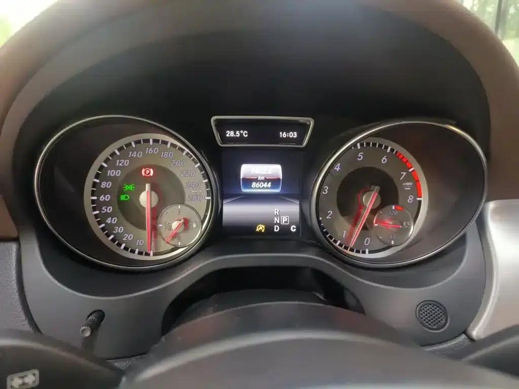 Imported Mercedes-Benz CLA 2016 CLA 260 4MATIC — миниатюра 5