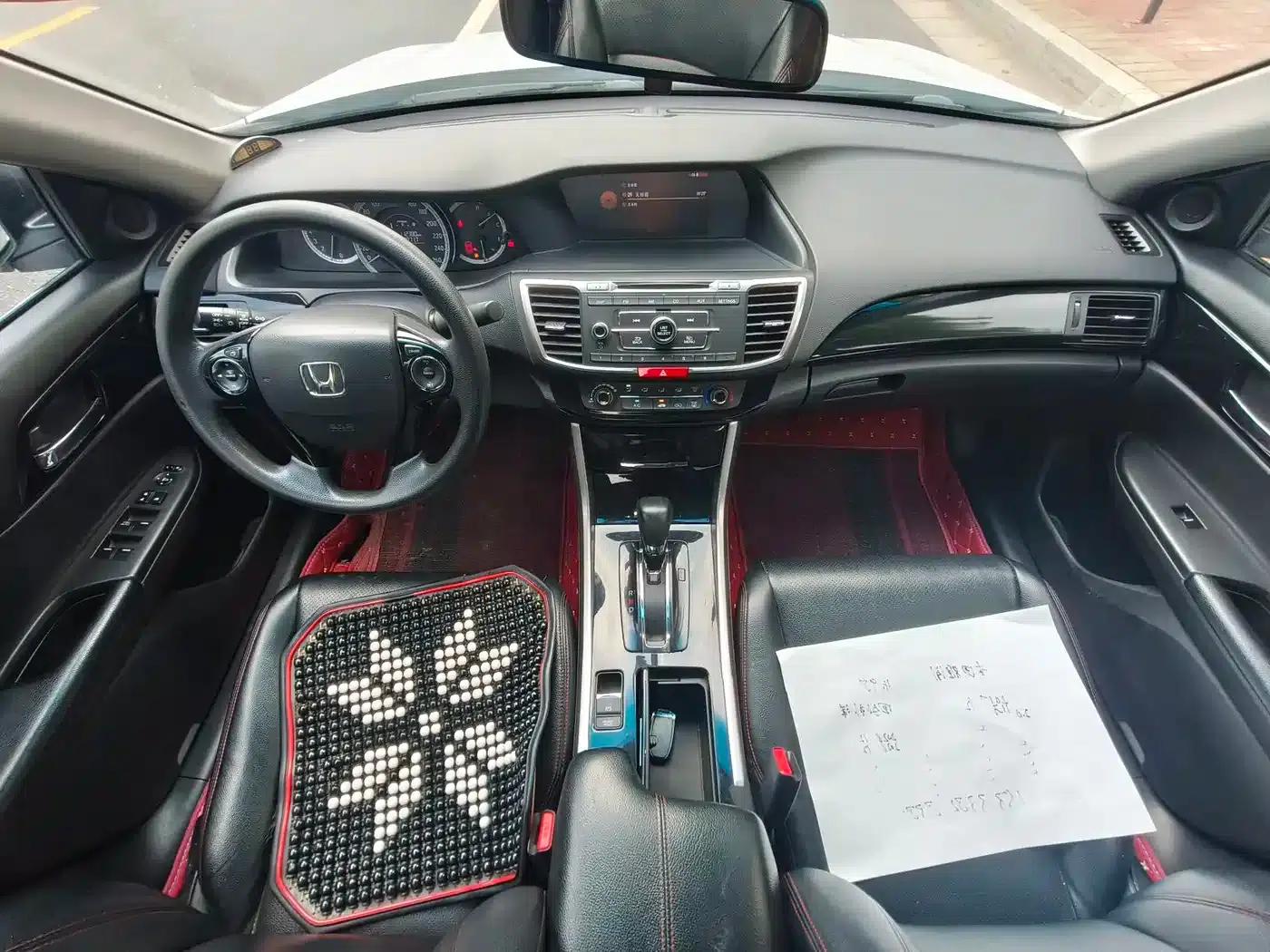 2016 Honda Accord 2.0L Comfort Edition — миниатюра 11