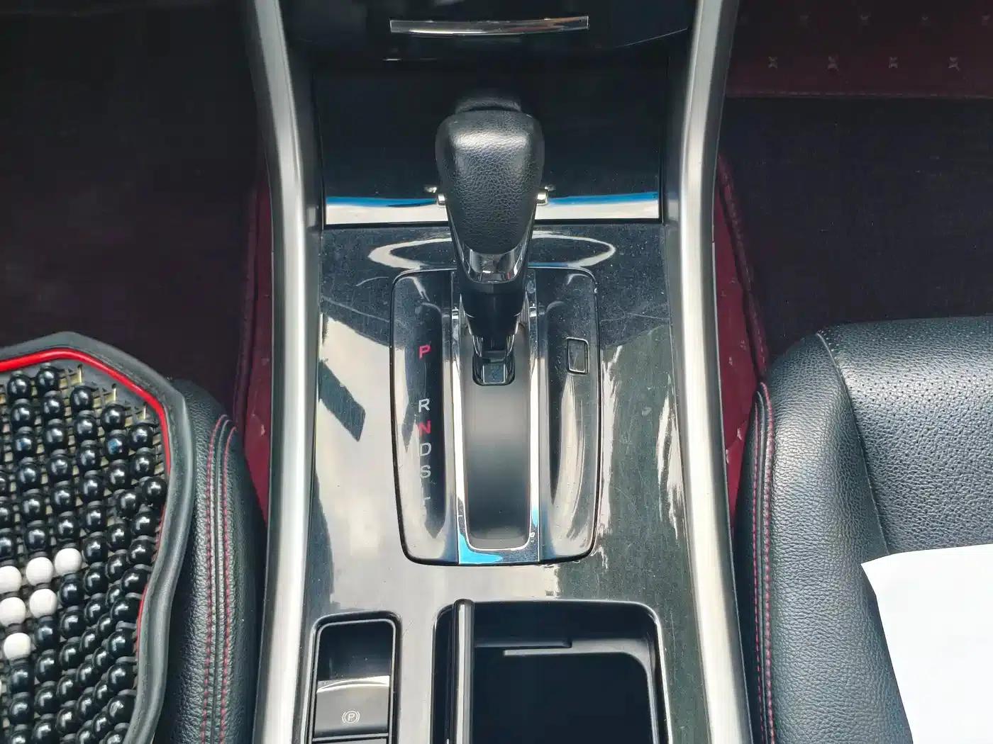 2016 Honda Accord 2.0L Comfort Edition — миниатюра 14
