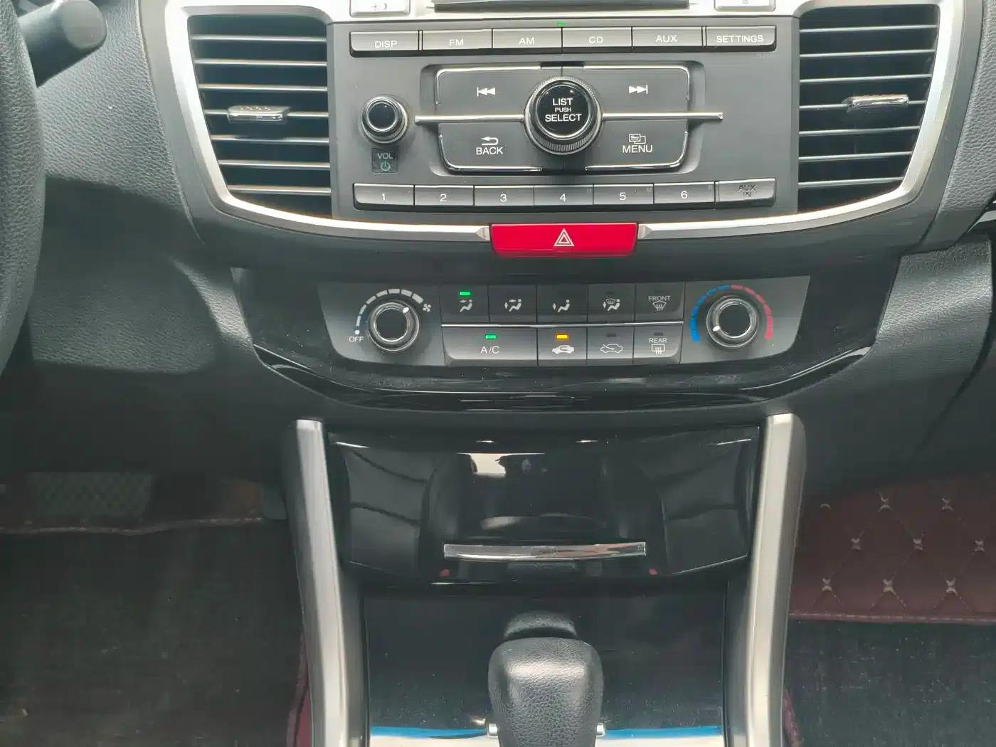 2016 Honda Accord 2.0L Comfort Edition — миниатюра 15