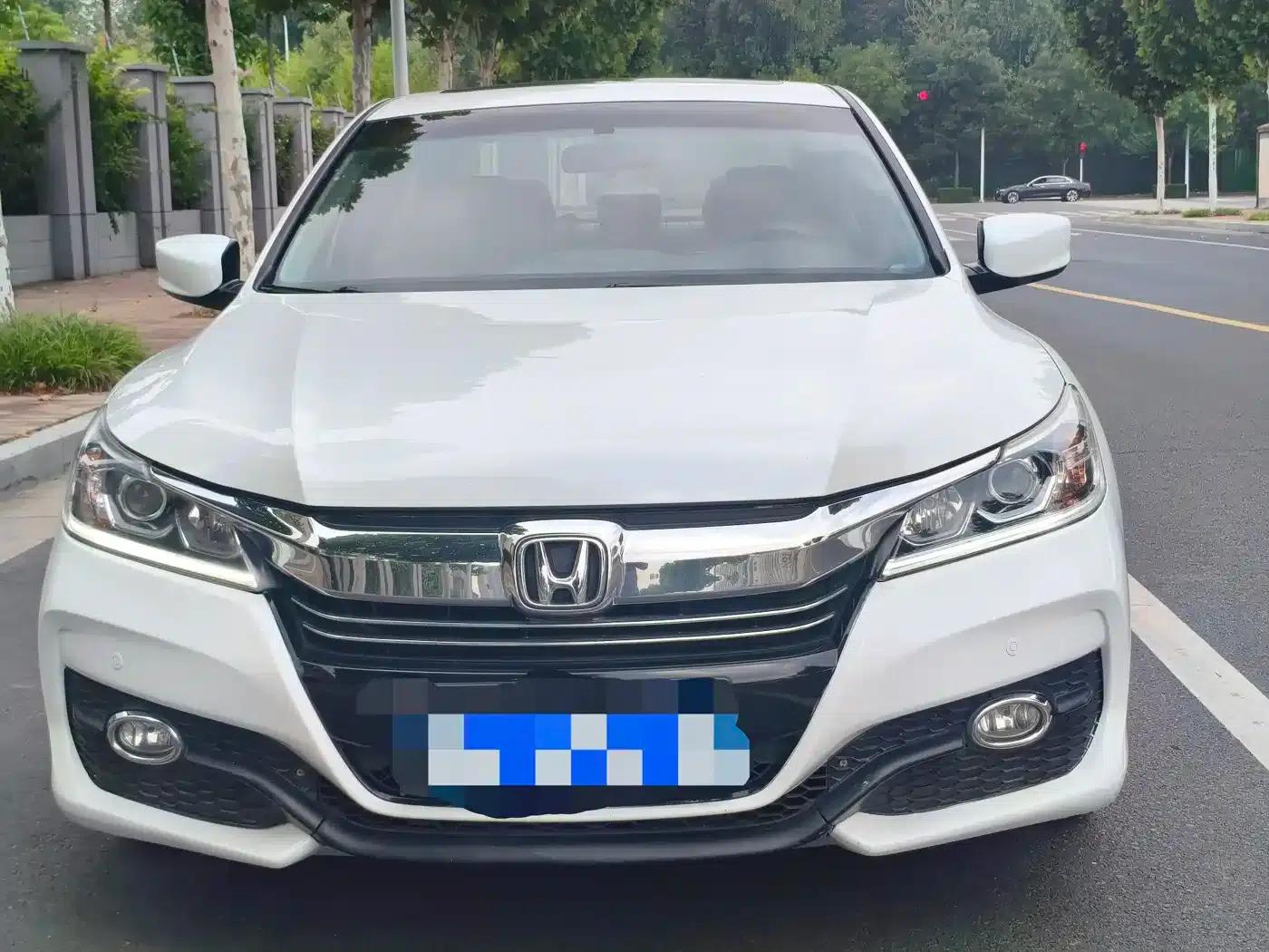 2016 Honda Accord 2.0L Comfort Edition — миниатюра 3