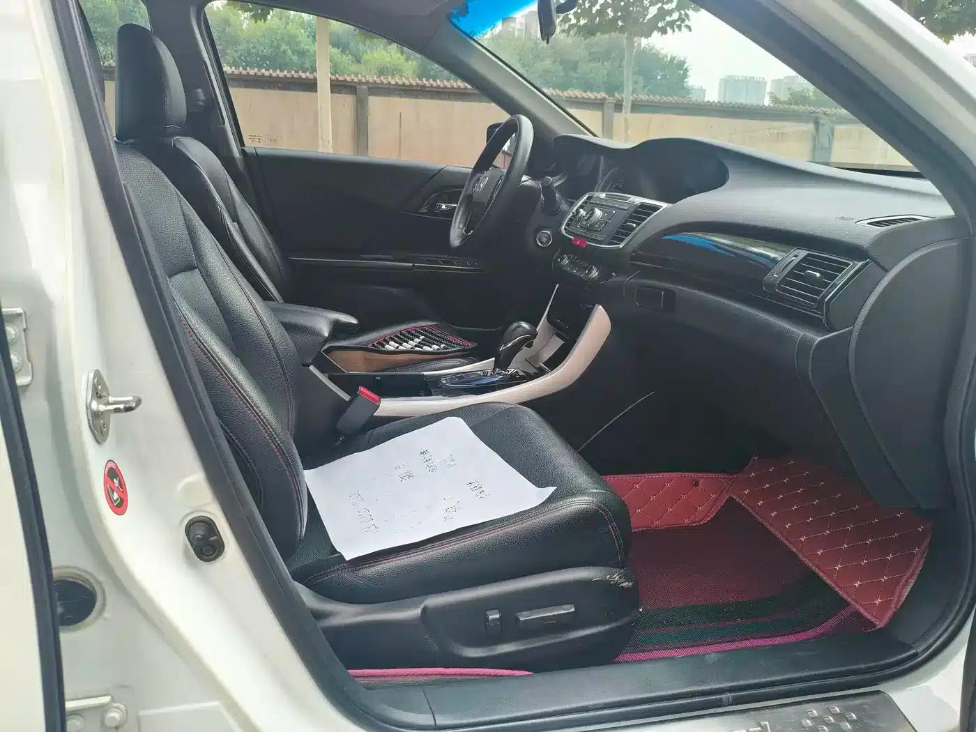 2016 Honda Accord 2.0L Comfort Edition — миниатюра 10