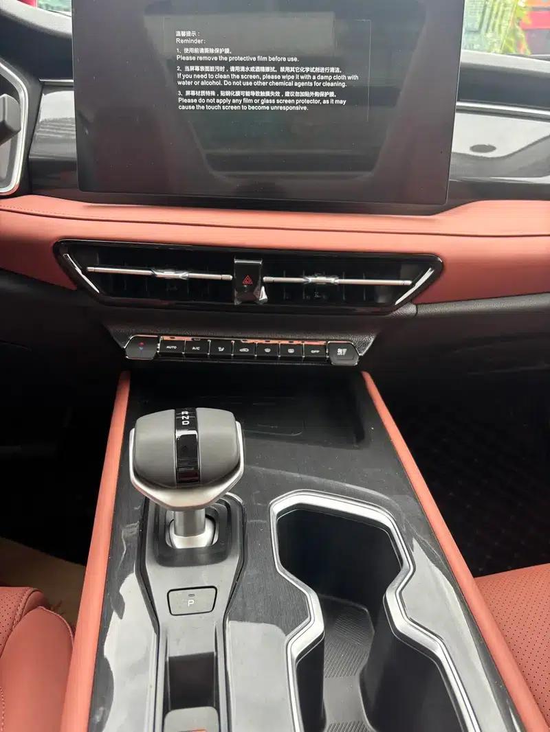 Changan CS75 2026 PRO 1.5T DCT Premium Edition 7-seater — миниатюра 8