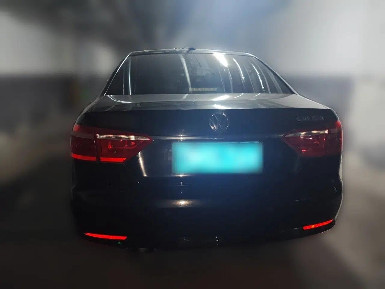 Volkswagen Lavida 2013 Restyled Classic 1.6L Automatic Comfort Edition — миниатюра 5