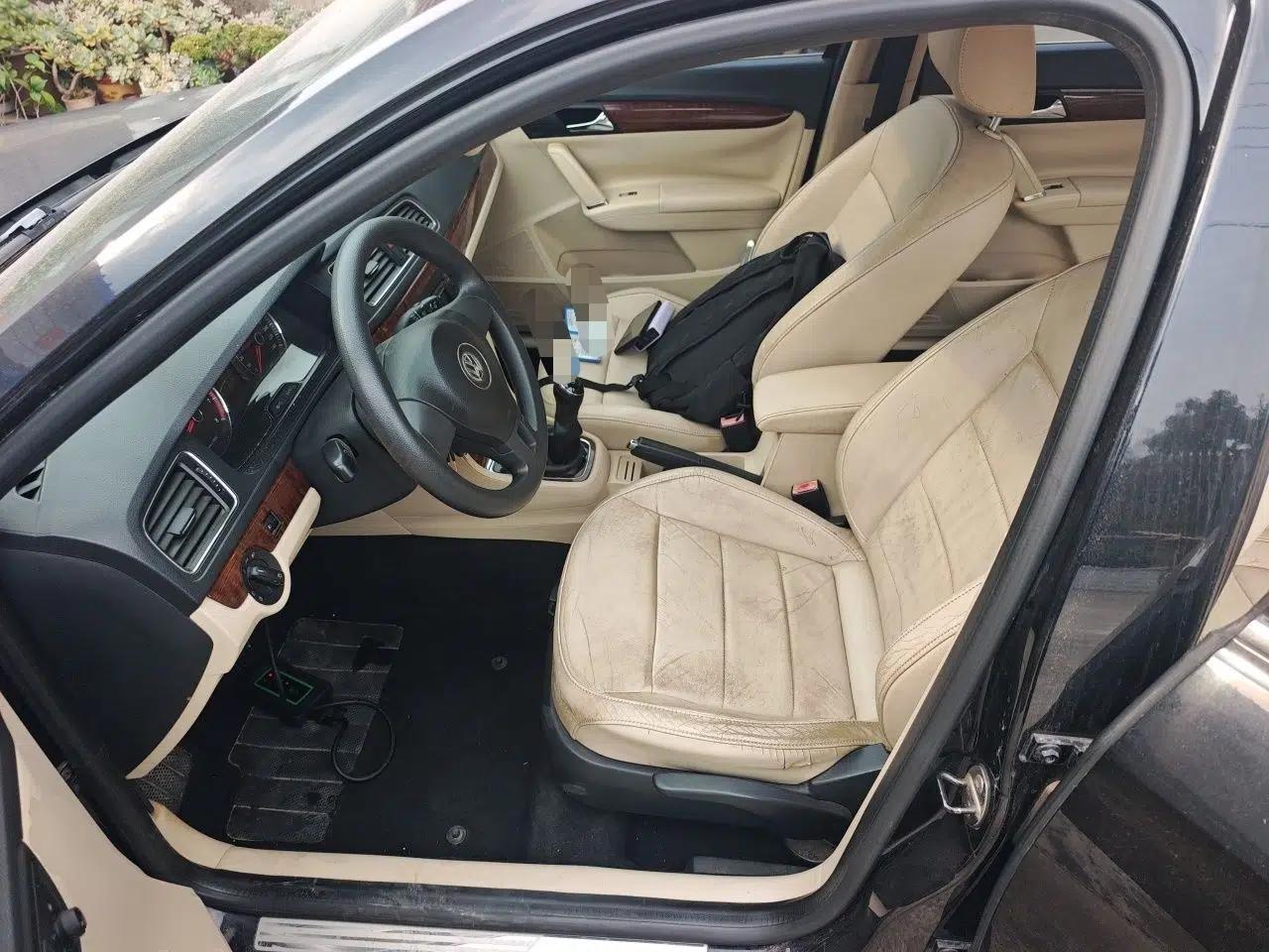 Volkswagen Lavida 2013 1.4TSI Manual Comfort Edition — миниатюра 15