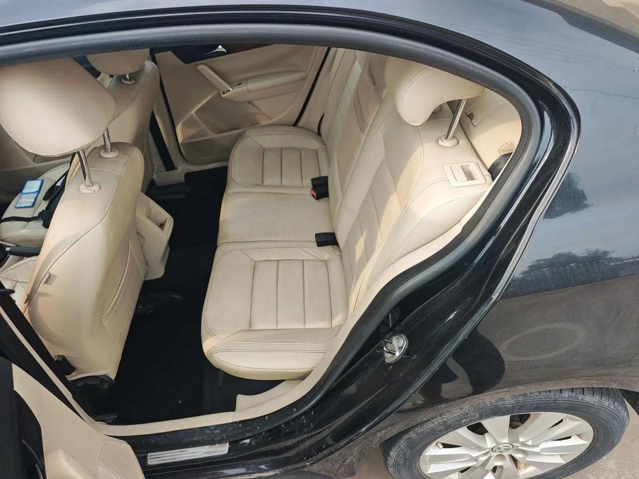 Volkswagen Lavida 2013 1.4TSI Manual Comfort Edition — миниатюра 17