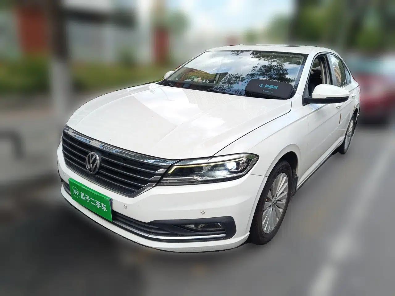 Volkswagen Lavida 2019 1.5L Automatic Comfort Edition China VI Standard — миниатюра 1