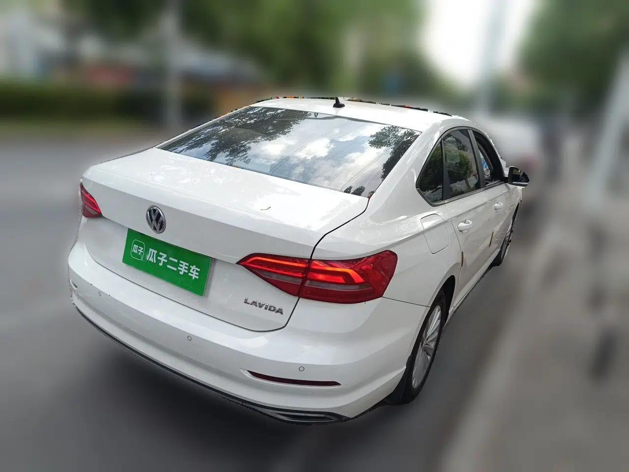 Volkswagen Lavida 2019 1.5L Automatic Comfort Edition China VI Standard — миниатюра 6