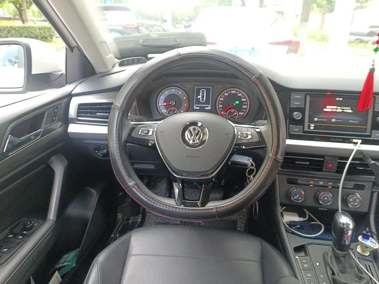 Volkswagen Lavida 2019 1.5L Automatic Comfort Edition China VI Standard — миниатюра 10