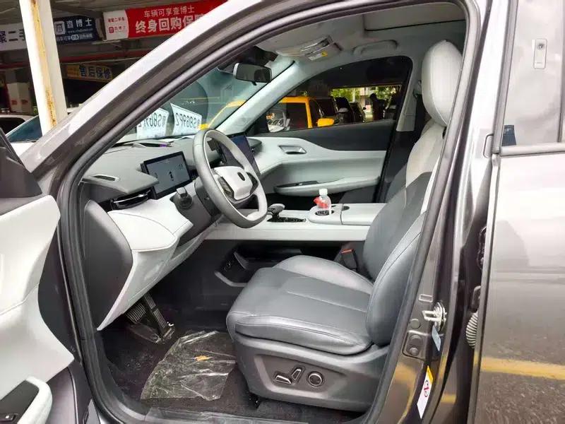 Changan UNI-Z 2025 1.5T DCT Premium Edition — миниатюра 14