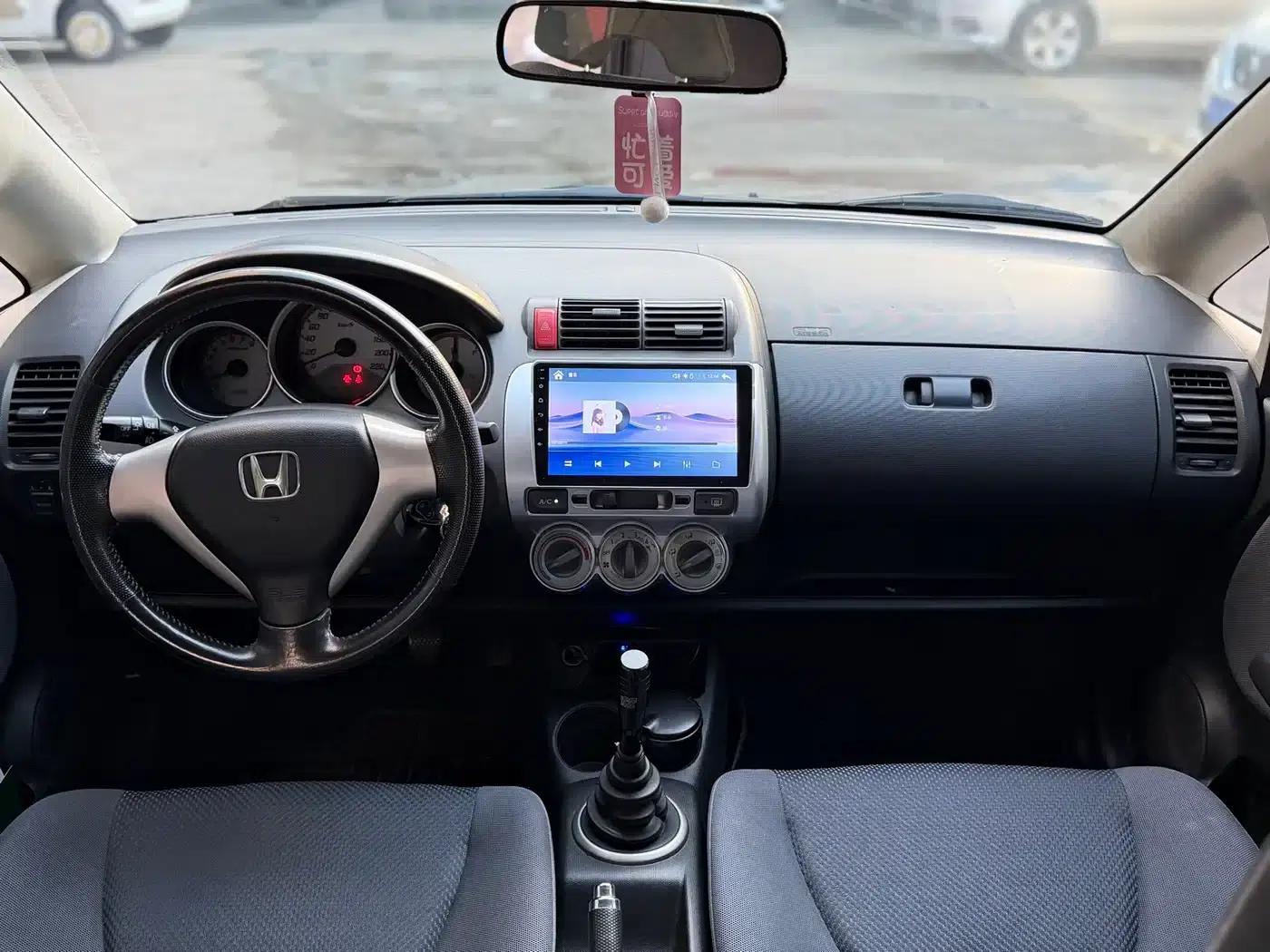 Honda Fit 2006 1.5 MT — миниатюра 9