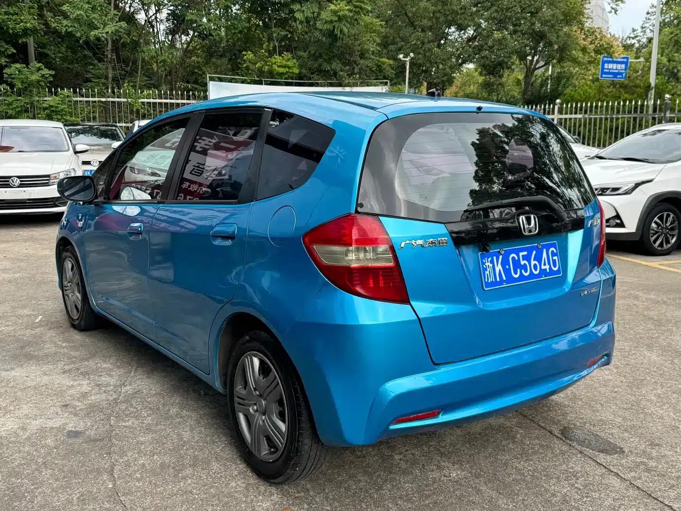 Honda Fit 2011 1.3L Automatic Comfort Edition — миниатюра 6