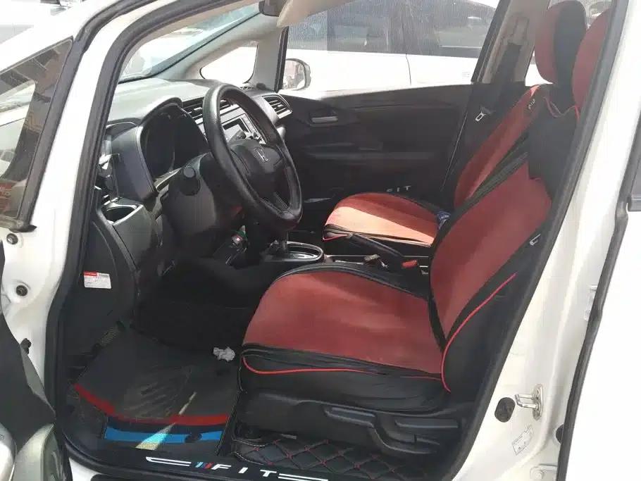 Honda Fit 2018 1.5L CVT Comfort Sunroof Edition — миниатюра 9