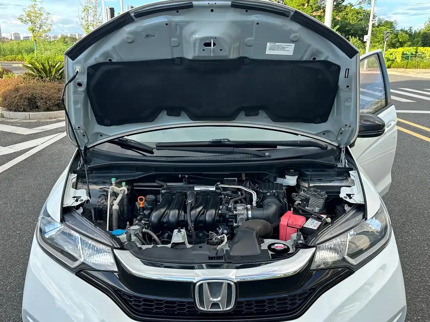 Honda Fit 2018 1.5L CVT Comfort Edition — миниатюра 16