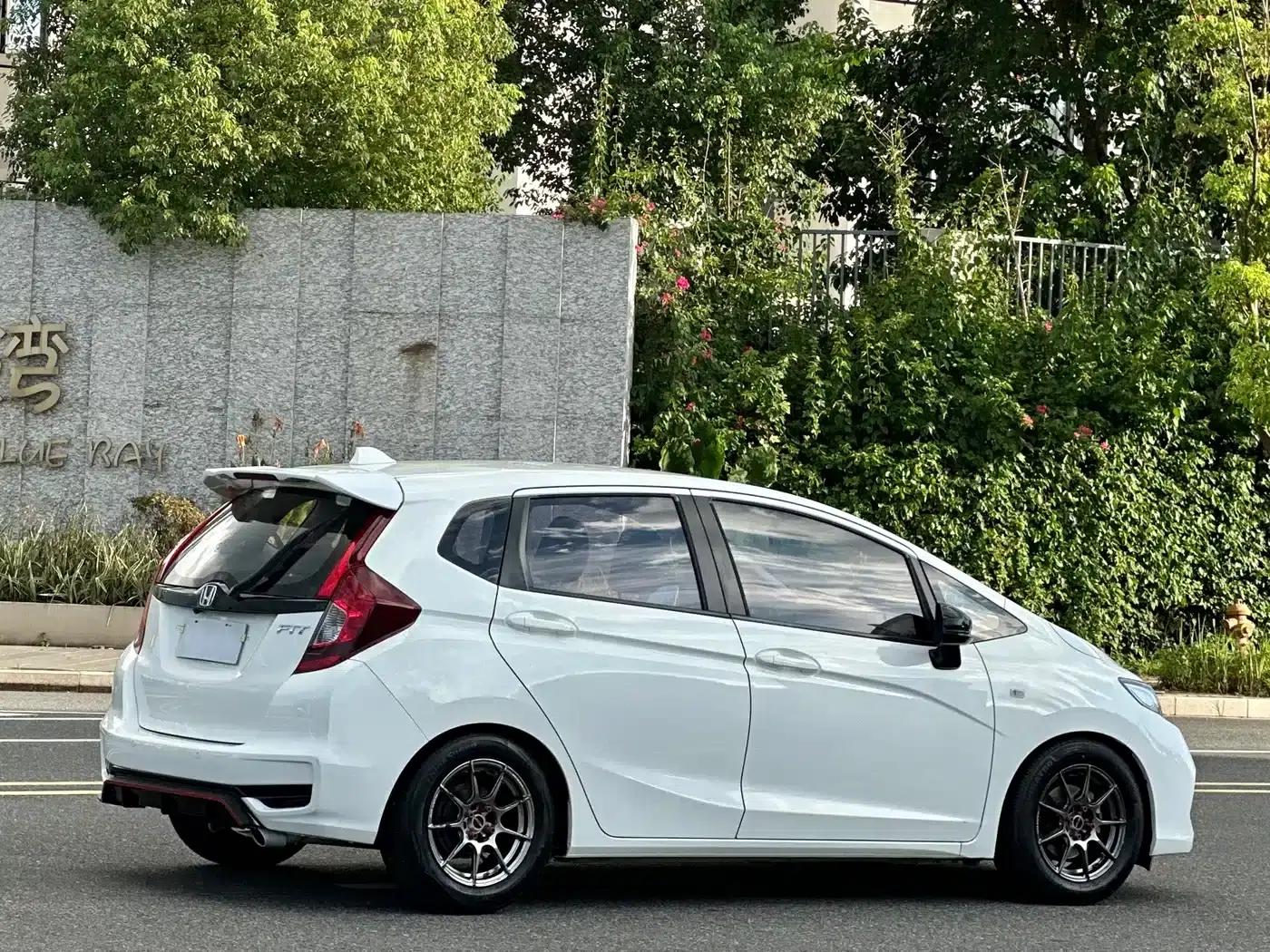 Honda Fit 2018 1.5L CVT Comfort Edition — миниатюра 6