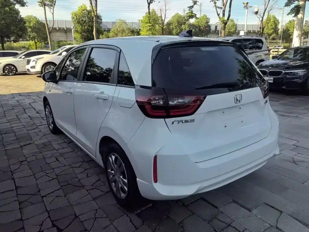 Honda Fit 2021 1.5L CVT Trend Edition — миниатюра 5