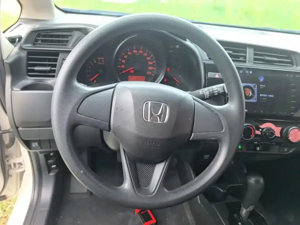 Honda Fit 2018 1.5L CVT Comfort Edition — миниатюра 11