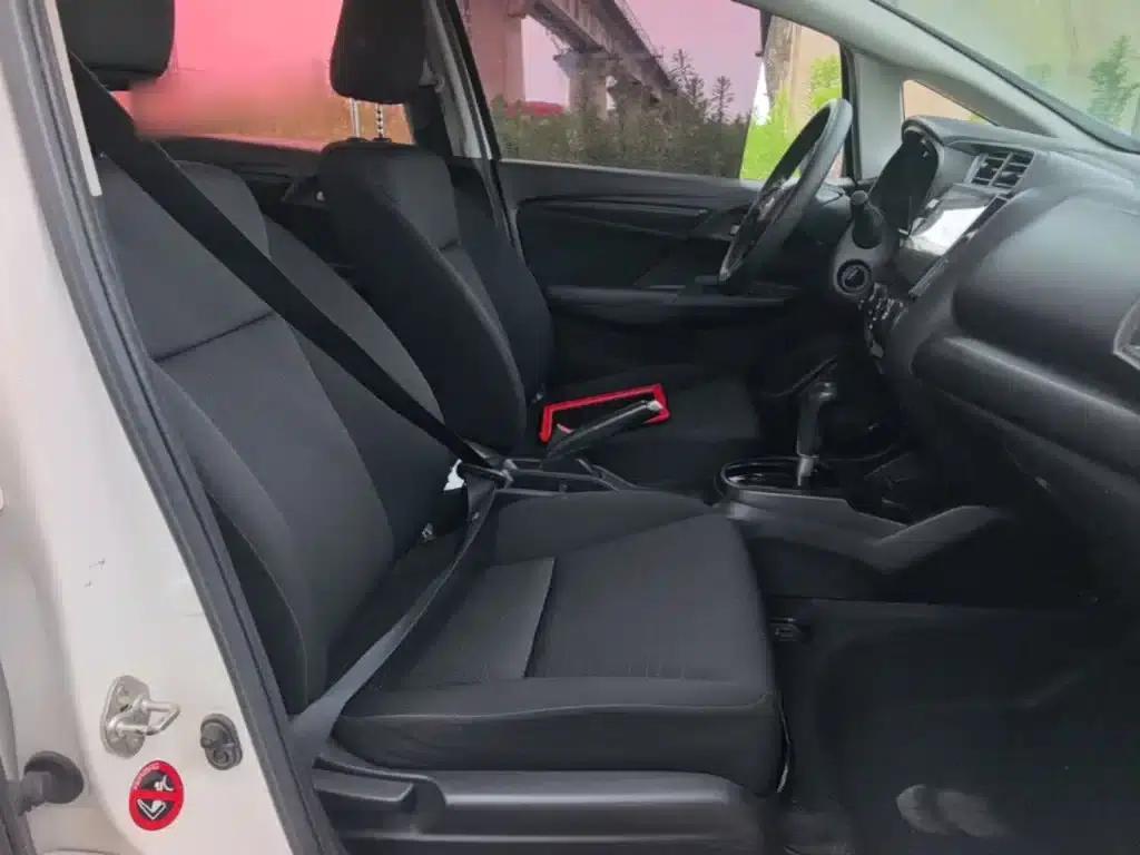 Honda Fit 2018 1.5L CVT Comfort Edition — миниатюра 25
