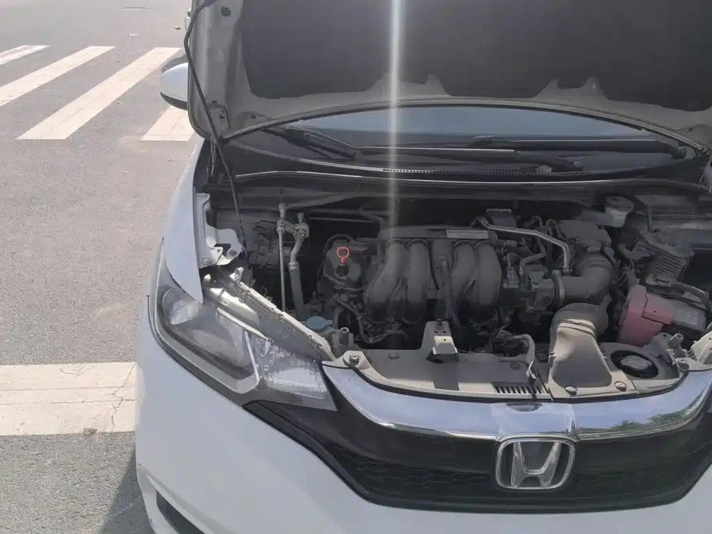 Honda Fit 2018 1.5L CVT Comfort Edition — миниатюра 23