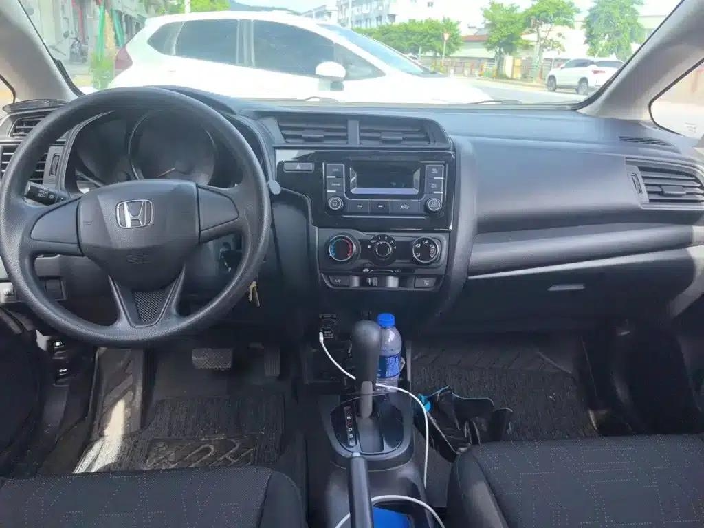 Honda Fit 2018 1.5L CVT Comfort Edition — миниатюра 6