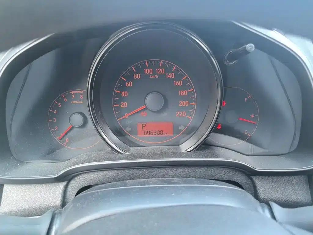 Honda Fit 2018 1.5L CVT Comfort Edition — миниатюра 8