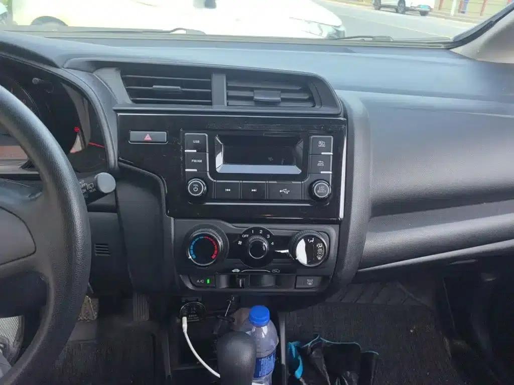 Honda Fit 2018 1.5L CVT Comfort Edition — миниатюра 10