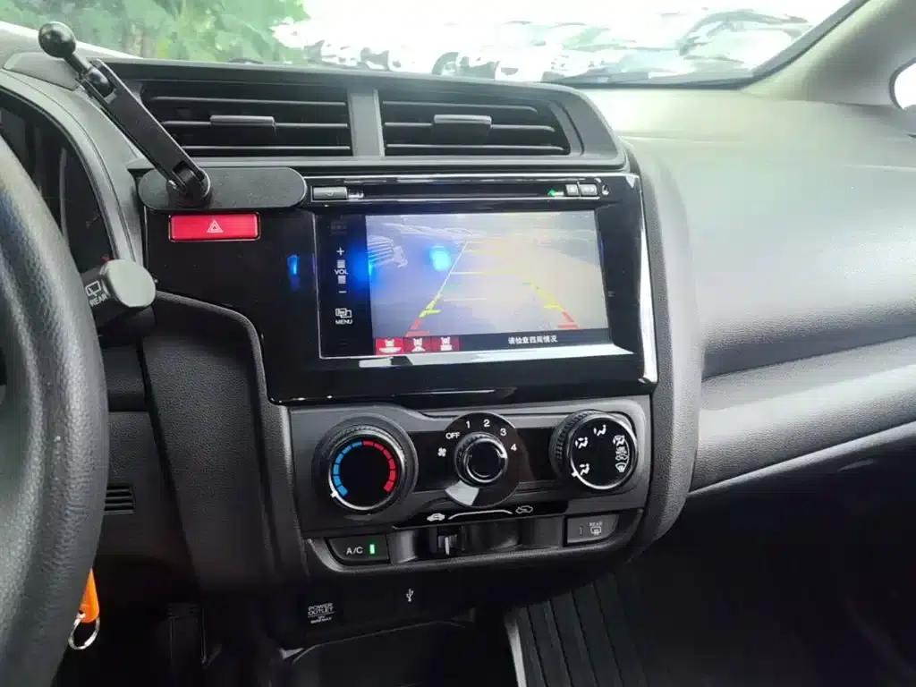 Honda Fit 2016 1.5L LX CVT Comfort — миниатюра 13