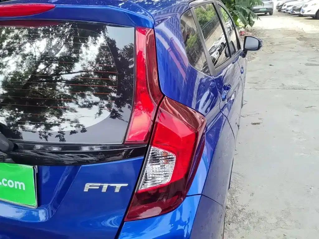 Honda Fit 2016 1.5L LX CVT Comfort — миниатюра 8