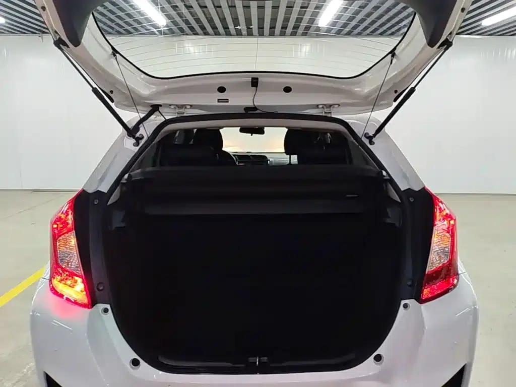 Honda Fit 2014 1.5L LX CVT Comfort — миниатюра 19