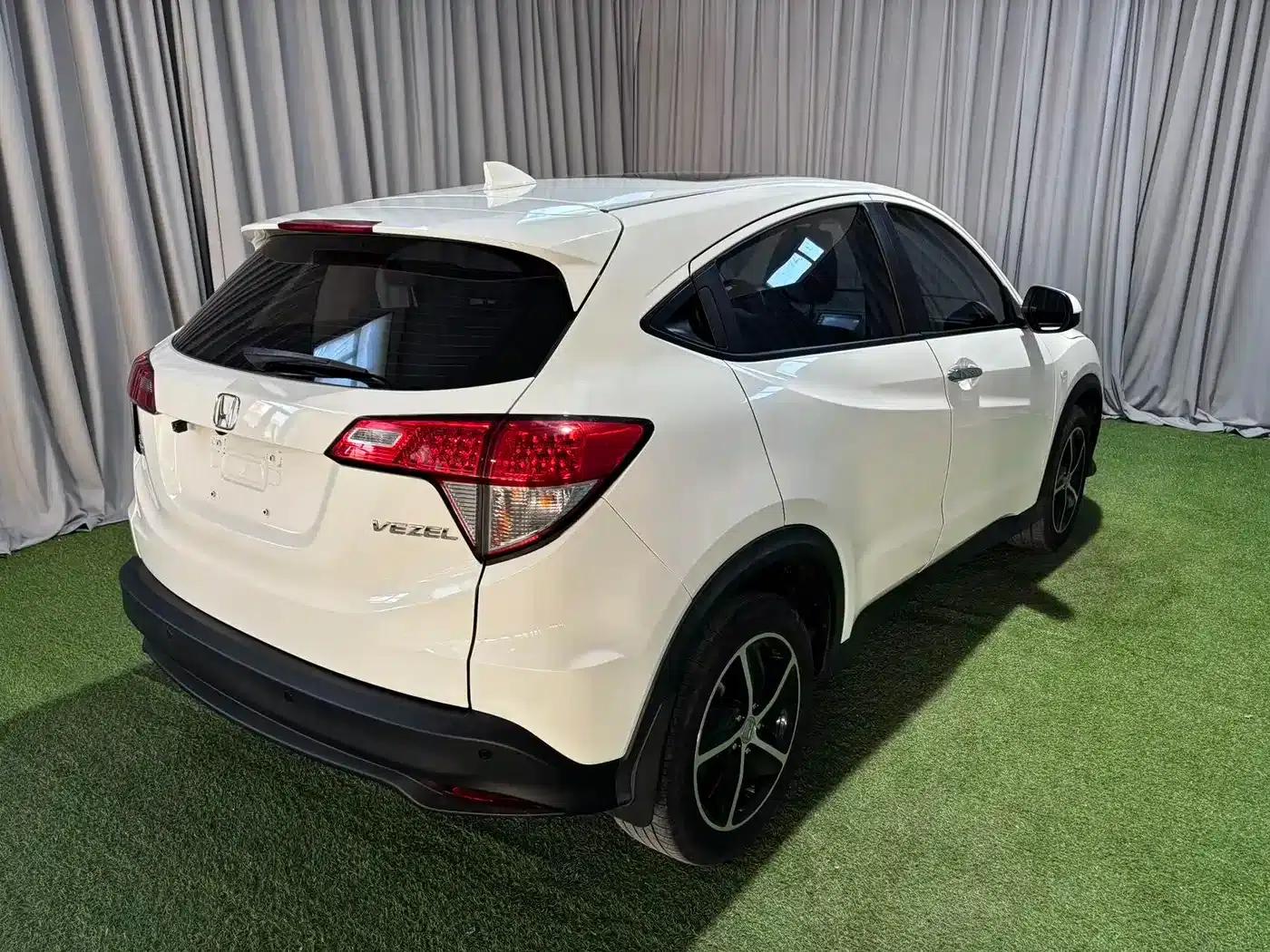 Vezel 2020 1.5L CVT Pioneer Edition — миниатюра 5