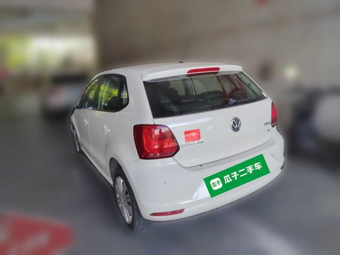 Volkswagen Polo 2016 1.6L Automatic Comfort Model — миниатюра 4