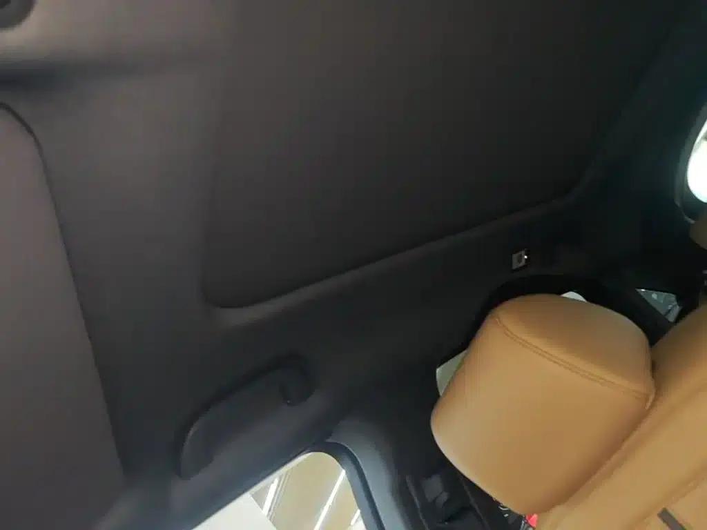 Honda UR-V 2020 370TURBO 2WD Premium Edition — миниатюра 18