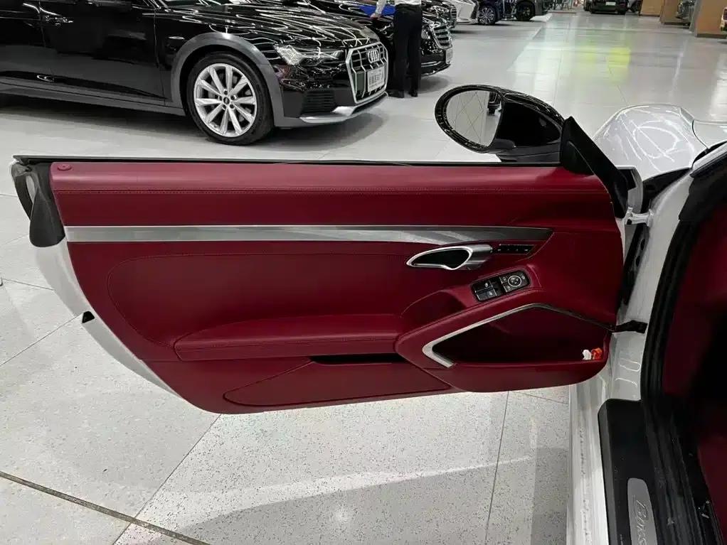 2016 Porsche 718 Boxster 2.0T — миниатюра 14