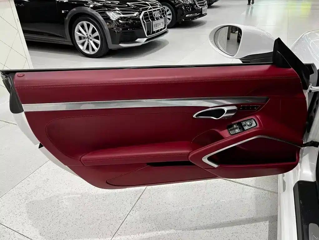 2016 Porsche 718 Boxster 2.0T — миниатюра 8