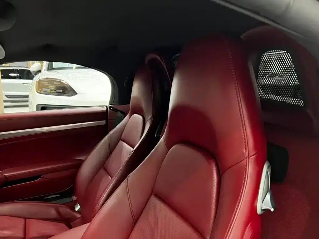 2016 Porsche 718 Boxster 2.0T — миниатюра 10