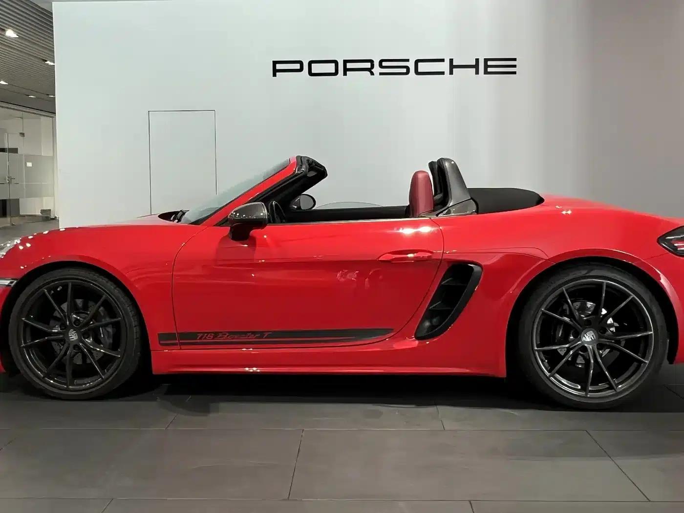 2022 Porsche 718 Boxster T 2.0T — миниатюра 3