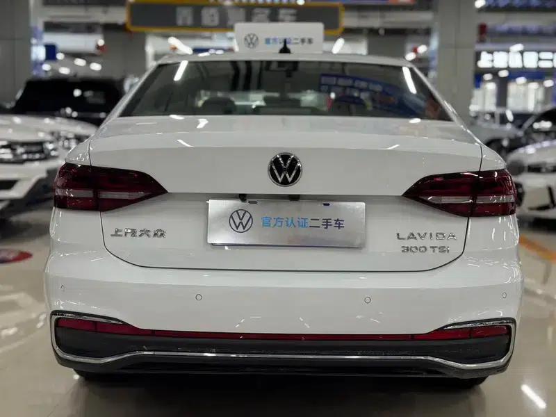 2023 Volkswagen Lavida 1.5L Automatic Five Million Edition — миниатюра 5