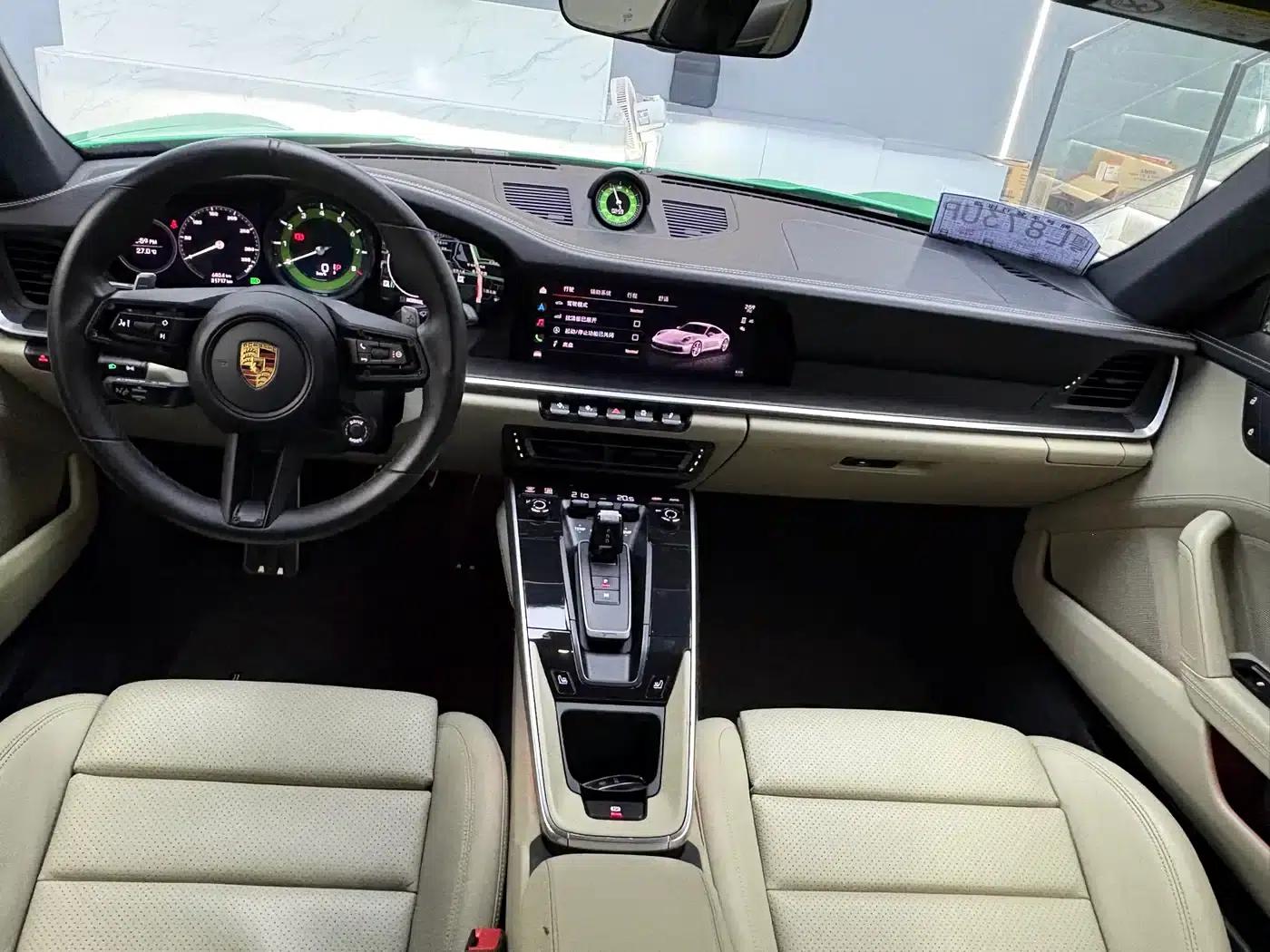 2022 Porsche 911 Carrera 4S 3.0T — миниатюра 12