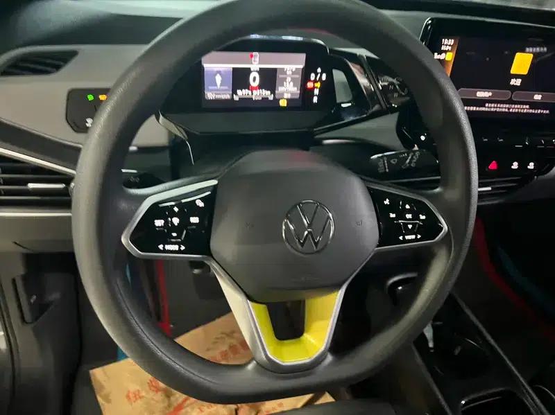 Volkswagen ID.3 2023 Pure Smart Edition — миниатюра 9
