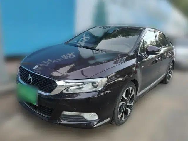 DS 5LS 2014 1.6T Prestige Edition THP200