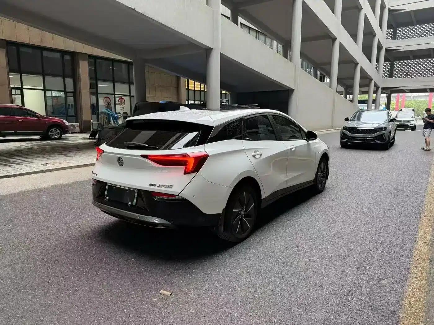Buick Velite 6 2024 430km Premium Edition — миниатюра 9