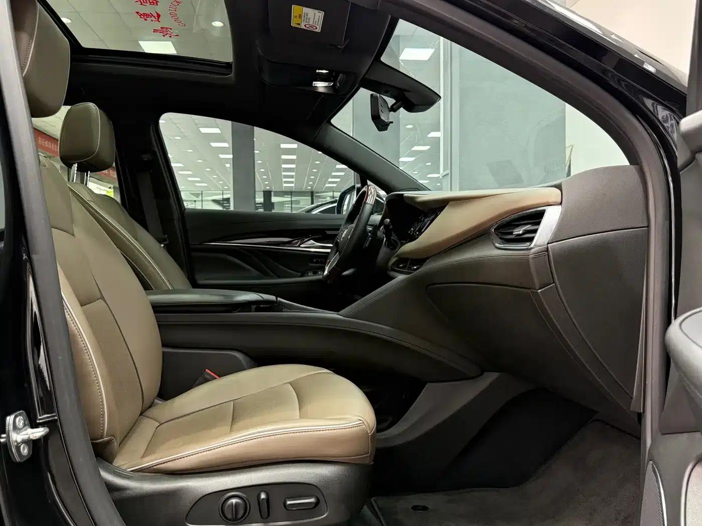 Enclave 2022 652T AWD Premium Flagship 7-Seater — миниатюра 9