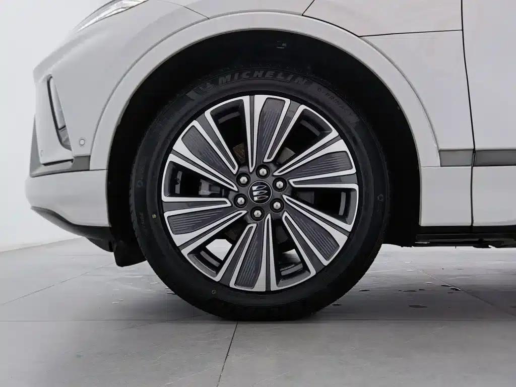 Buick E5 2023 Premium Standard Range Edition — миниатюра 17