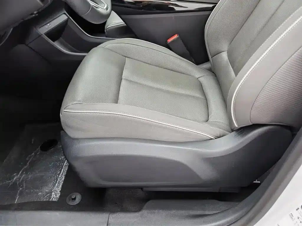 Buick E5 2023 Premium Standard Range Edition — миниатюра 20