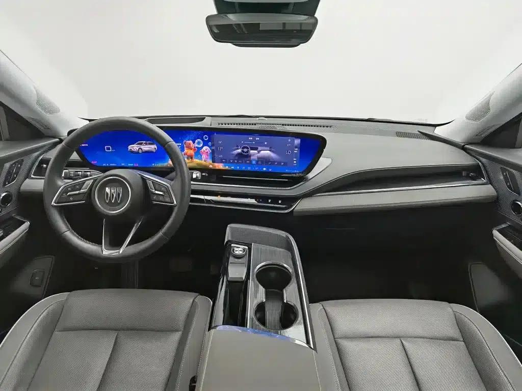 Buick E5 2023 Premium Standard Range Edition — миниатюра 5