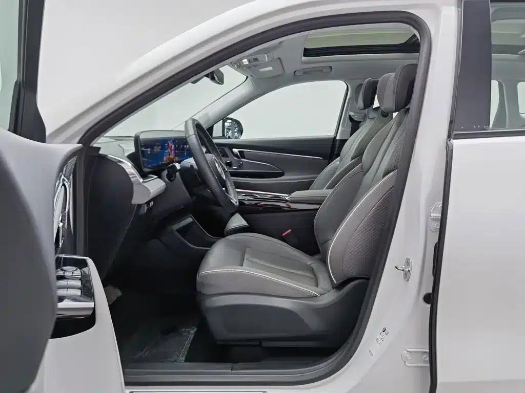 Buick E5 2023 Premium Standard Range Edition — миниатюра 10